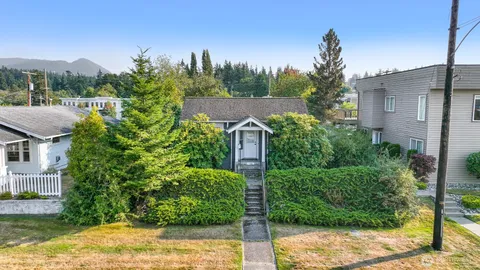 $825,000 | 1302 Larrabee Avenue, Bellingham, WA 98225