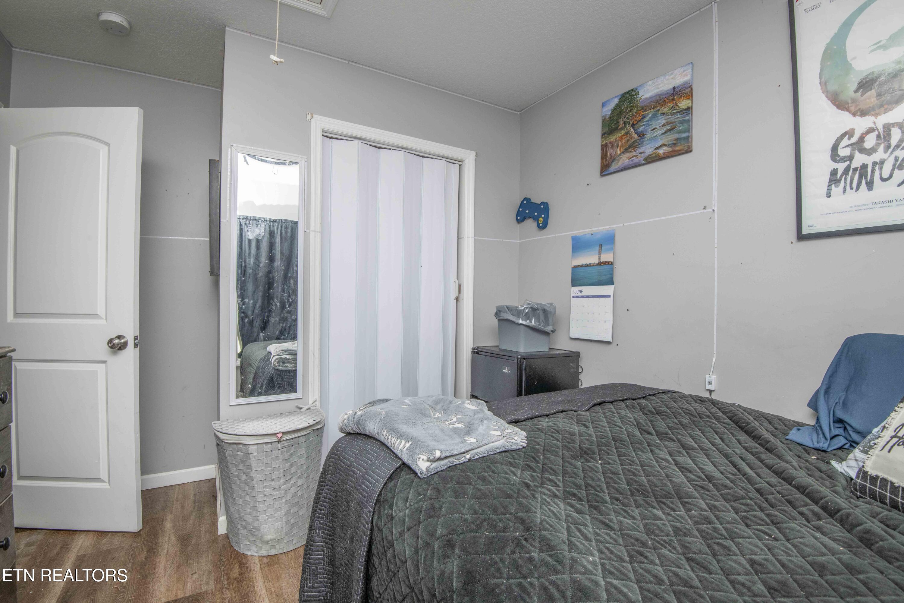 8532 Three Points Road Knoxville, TN 37924 - Photo 19 of 28 bed_1