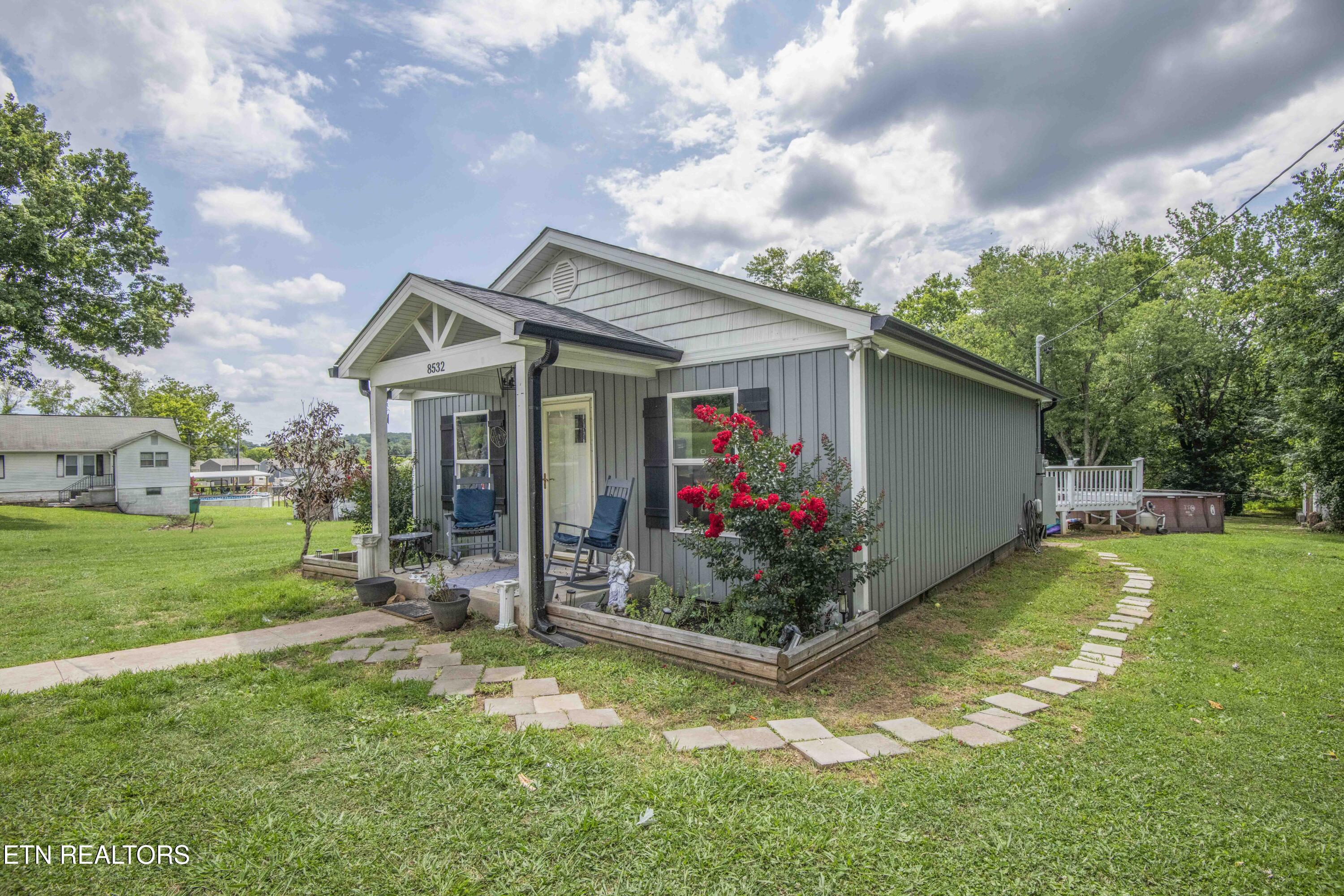 8532 Three Points Road Knoxville, TN 37924 - Photo 2 of 28 exterior 1_1