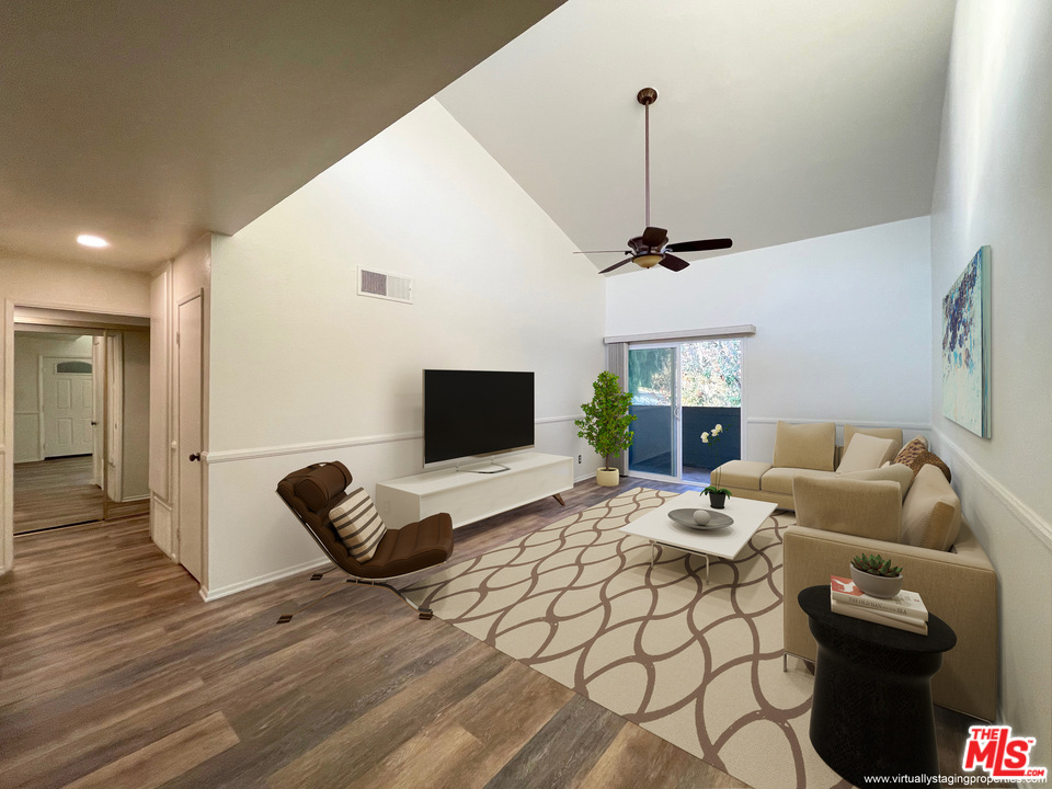 25825 Tournament Road, Unit I16 Valencia, CA 91355 - Photo 3 of 15 Gallery Image 3