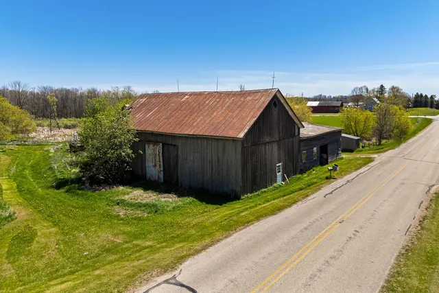 $445,000 | 10704 Korinek Road, Reedsville, WI 54230