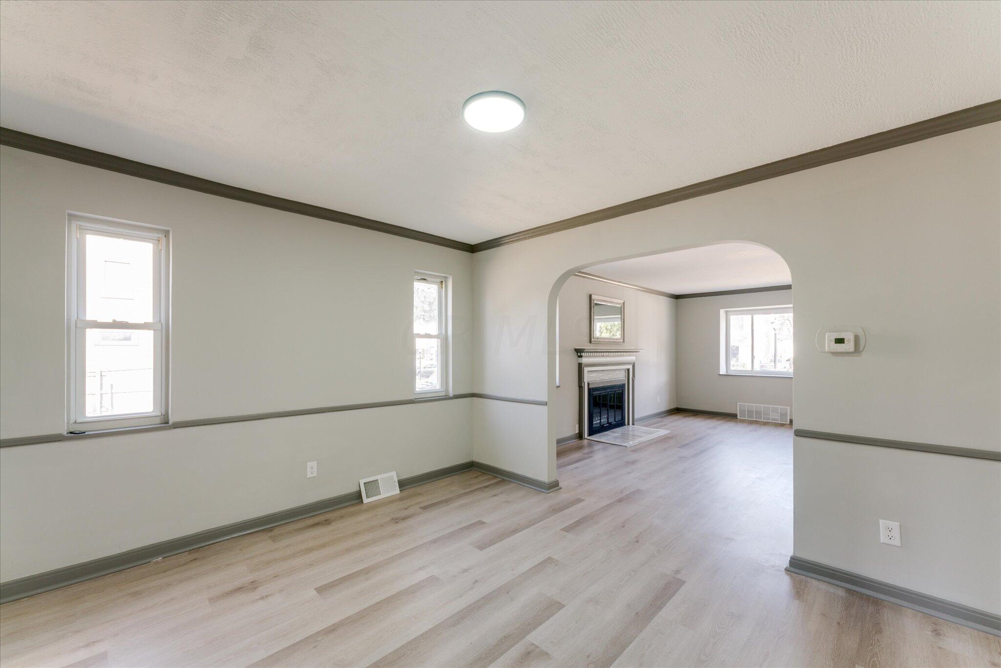 953 Berkeley Road Columbus, OH 43206 - Photo 12 of 41 22-dsc00597-dsc00599