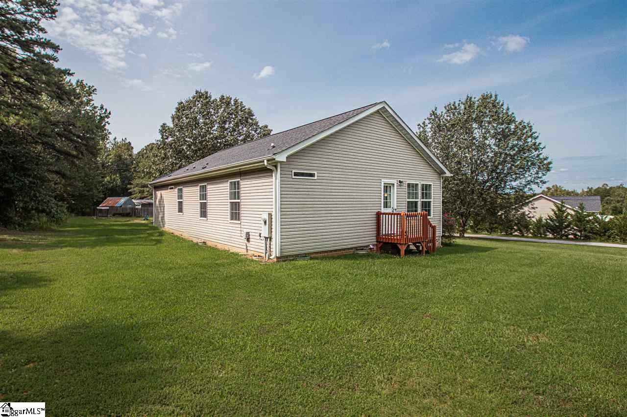 219 A Homestead Road Easley, SC 29642 - Photo 4 of 25 Gallery Image 4