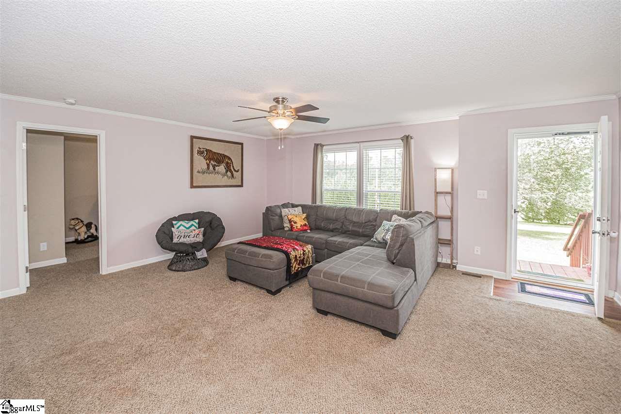 219 A Homestead Road Easley, SC 29642 - Photo 8 of 25 Gallery Image 8