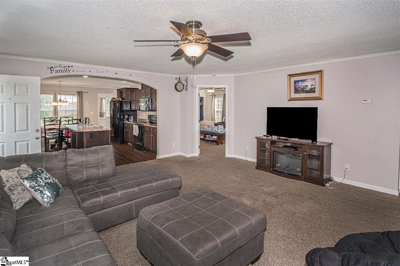 219 A Homestead Road Easley, SC 29642 - Photo 10 of 25 Gallery Image 10