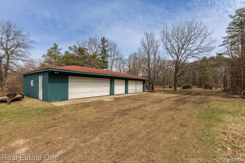475 South Coats Road Oxford, MI 48371 - Photo 39 of 58 Gallery Image 39