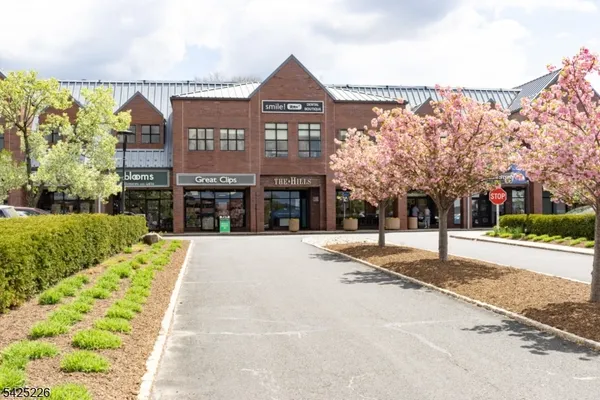 $385,000 | 90 Mayfield Road, Unit 90, Bedminster, NJ 07921