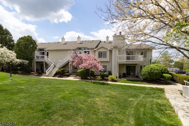 90 Mayfield Road, Unit 90 Bedminster, NJ 07921 - Photo 4 of 38 a front view of house with yard and green space