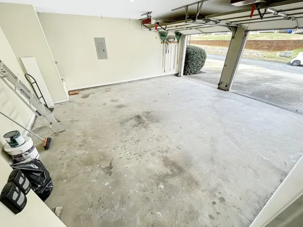 a view of a storage & utility room