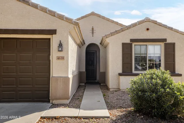 $2,500 | 4639 East Cabrillo Drive, Gilbert, AZ 85297