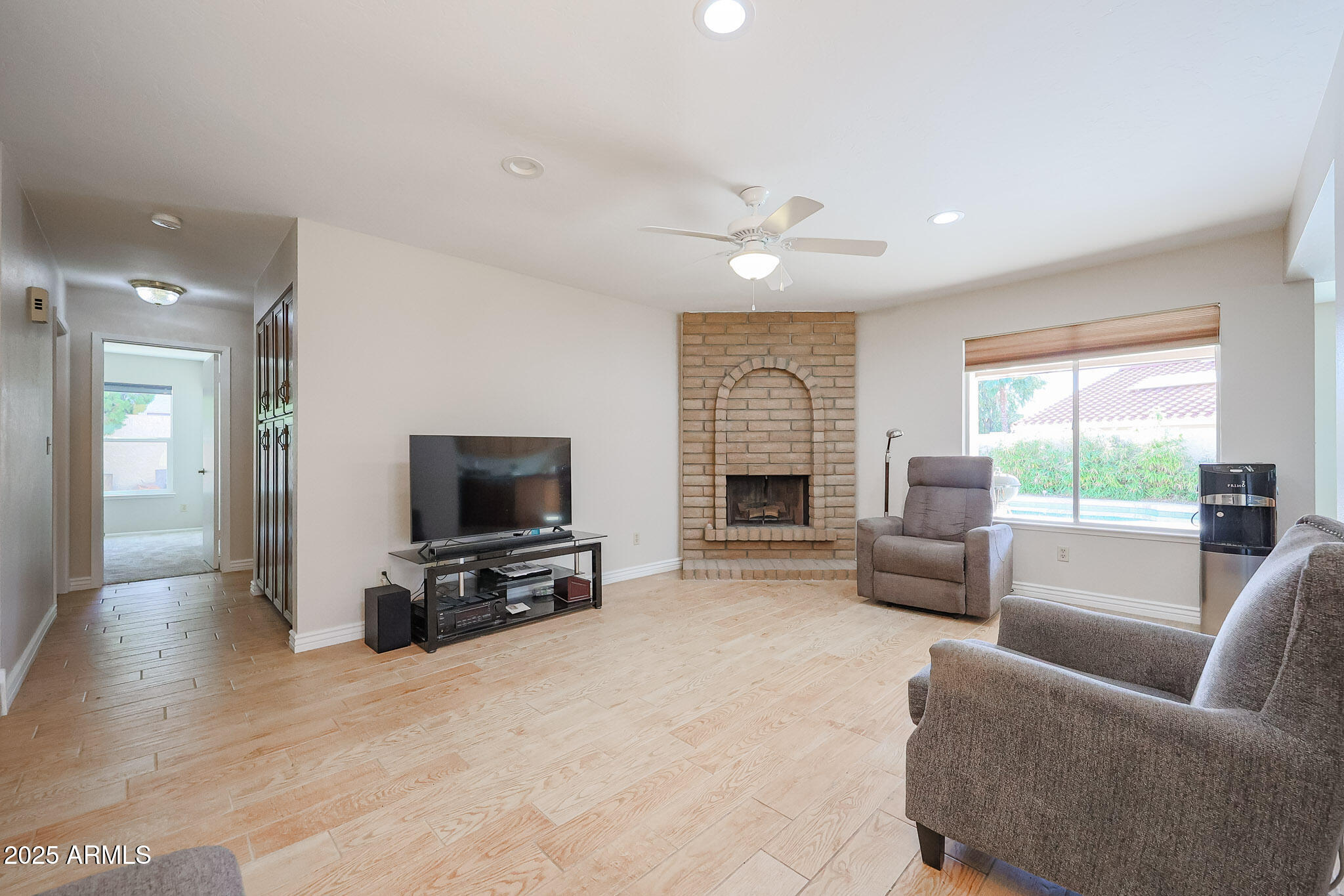 2101 East Redfield Road Phoenix, AZ 85022 - Photo 13 of 43 Family Room