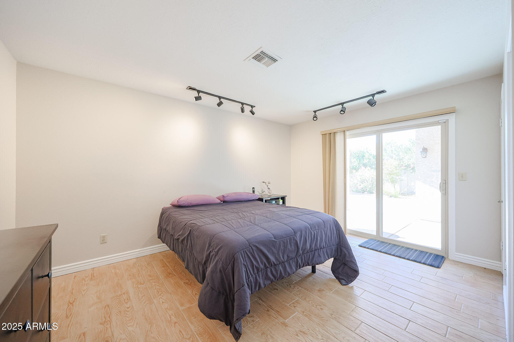 2101 East Redfield Road Phoenix, AZ 85022 - Photo 20 of 43 Primary Bedroom