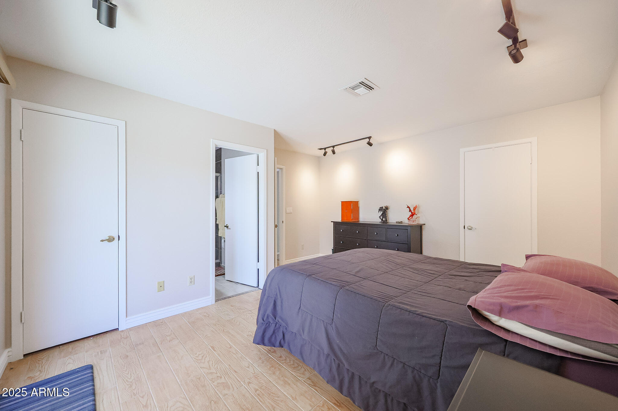 2101 East Redfield Road Phoenix, AZ 85022 - Photo 22 of 43 Primary Bedroom