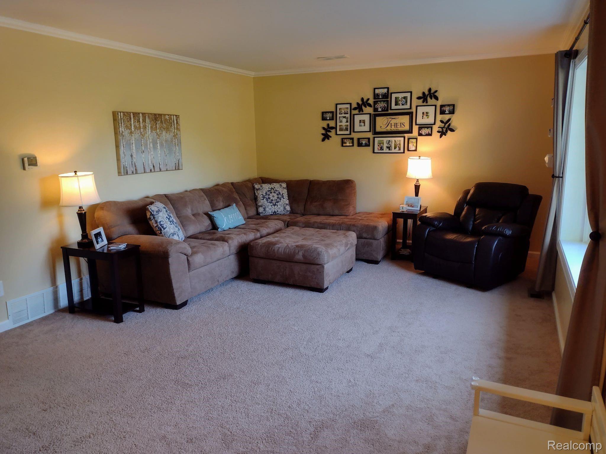 1200 Springview Drive Flushing, MI 48433 - Photo 10 of 24 10.jpg