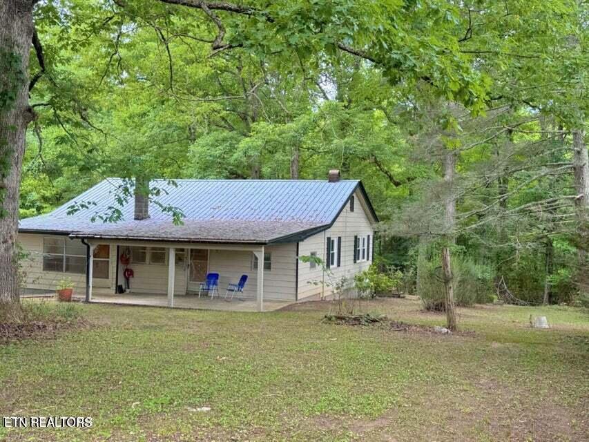 213 Tom Henry Road Townsend, TN 37882 - Photo 11 of 36 20240821141645528725000000-o