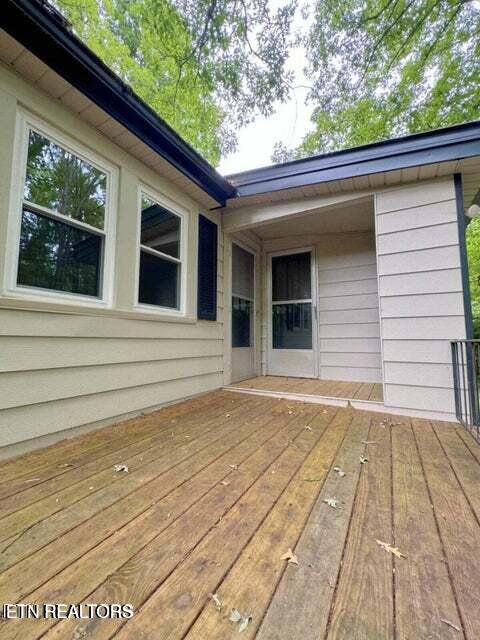 213 Tom Henry Road Townsend, TN 37882 - Photo 13 of 36 20240821141648813199000000-o