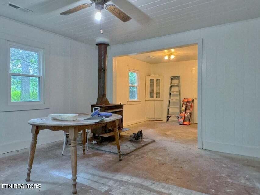 213 Tom Henry Road Townsend, TN 37882 - Photo 23 of 36 20240821141552665216000000-o