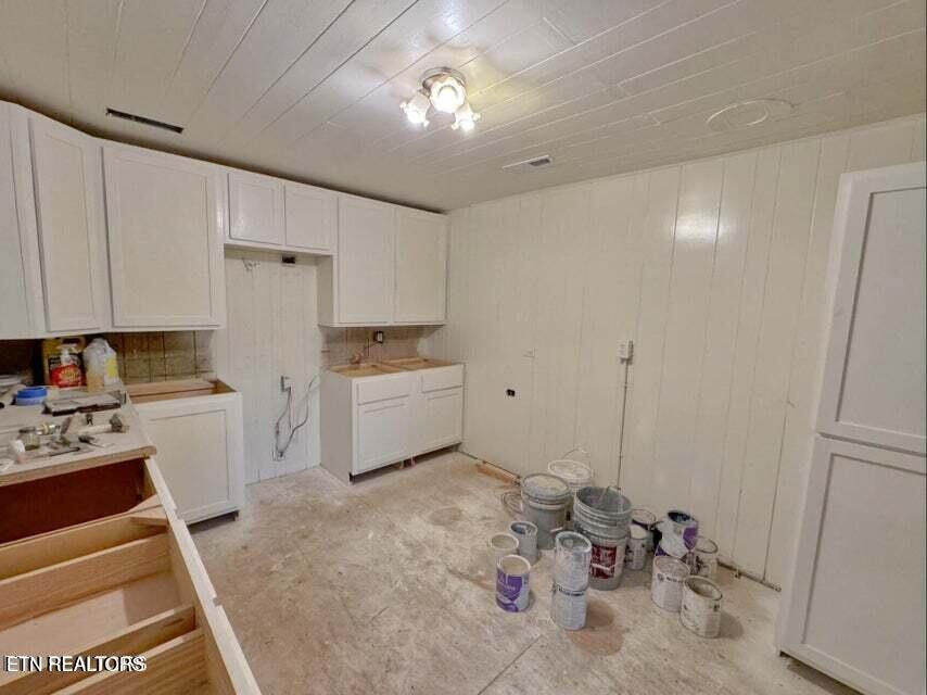 213 Tom Henry Road Townsend, TN 37882 - Photo 28 of 36 20240821141544294691000000-o