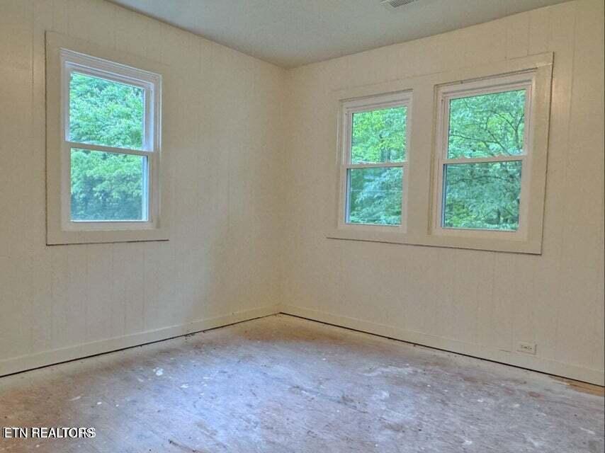 213 Tom Henry Road Townsend, TN 37882 - Photo 31 of 36 20240821141525826008000000-o