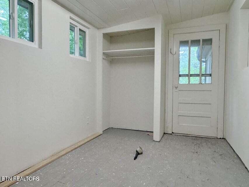 213 Tom Henry Road Townsend, TN 37882 - Photo 33 of 36 20240821141532798842000000-o