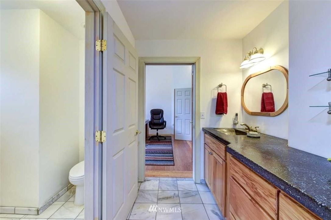 8624 Southeast Overaa Road Port Orchard, WA 98367 - Photo 14 of 23 Gallery Image 14