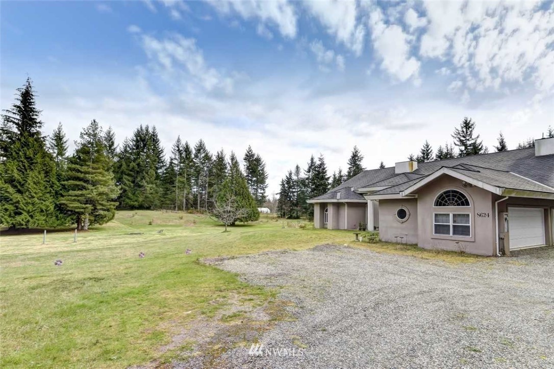 8624 Southeast Overaa Road Port Orchard, WA 98367 - Photo 3 of 23 Gallery Image 3