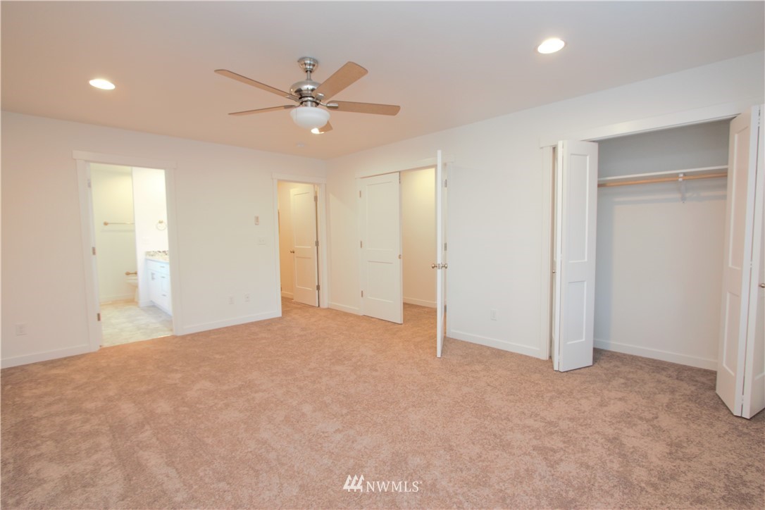 225 North Cabot Road Everett, WA 98203 - Photo 7 of 17
