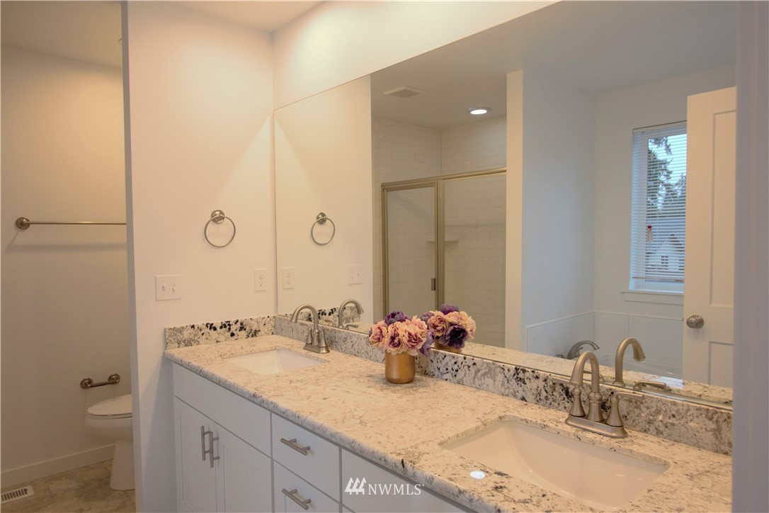225 North Cabot Road Everett, WA 98203 - Photo 10 of 17