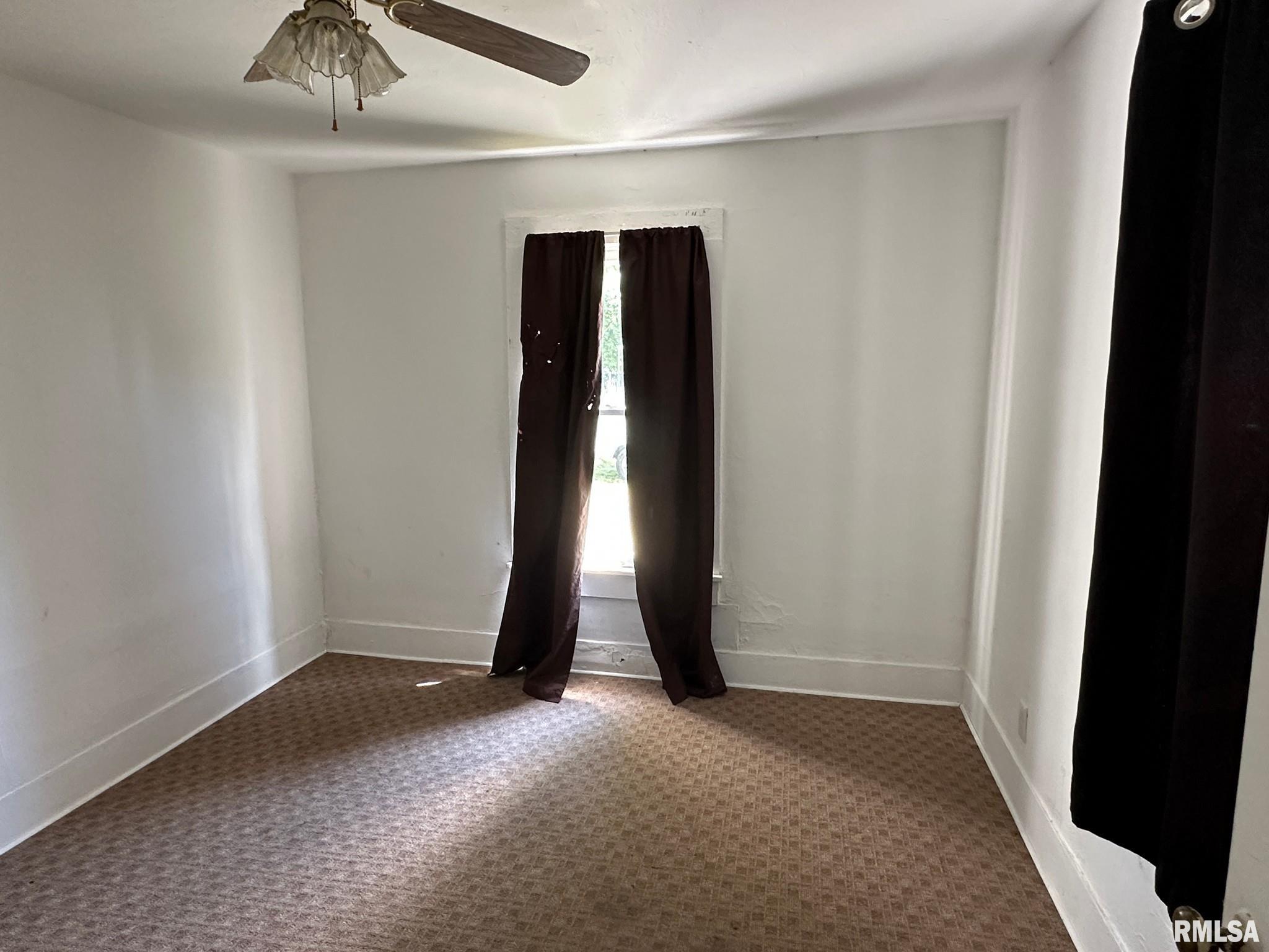 423-431 East Prairie Street Virden, IL 62690 - Photo 7 of 24