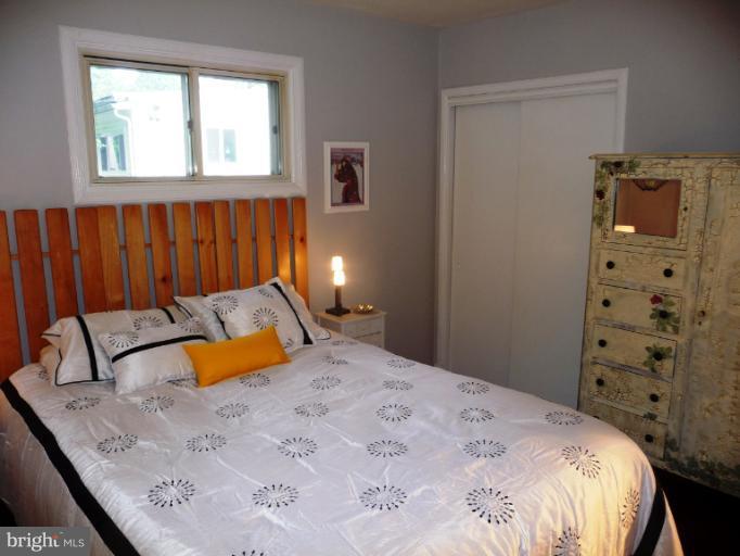 6736 Glenkirk Road Baltimore, MD 21239 - Photo 19 of 30 Bedroom 2