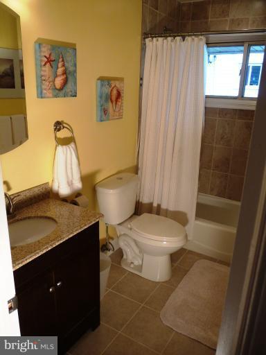 6736 Glenkirk Road Baltimore, MD 21239 - Photo 5 of 30 Bath 1