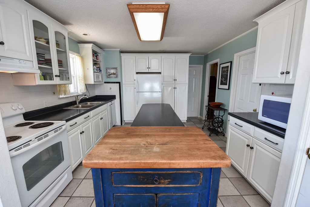 709 Buck Street Eastpoint, FL 32328 - Photo 13 of 48