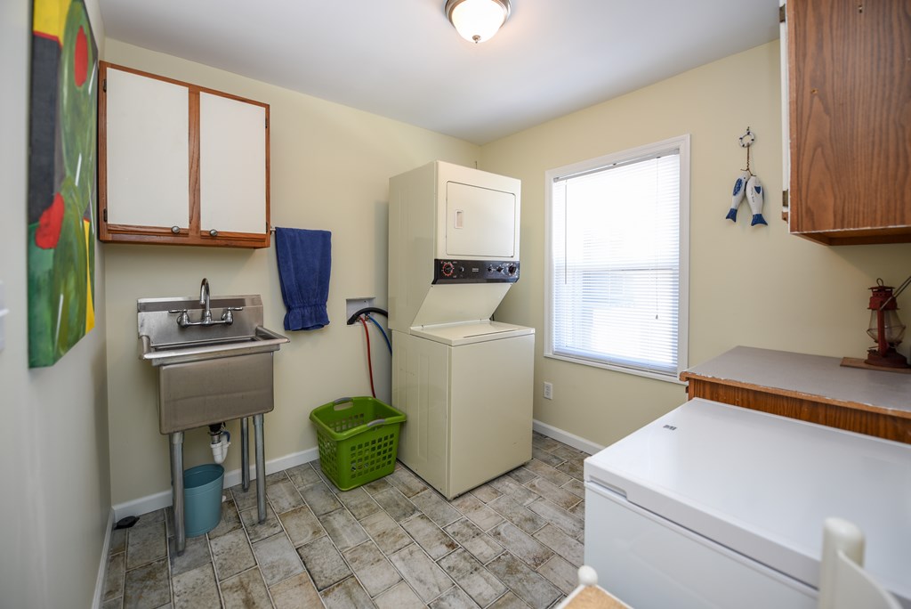 709 Buck Street Eastpoint, FL 32328 - Photo 19 of 48