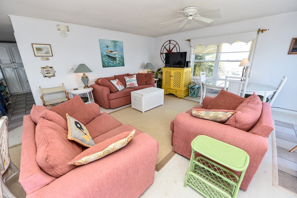 709 Buck Street Eastpoint, FL 32328 - Photo 7 of 48