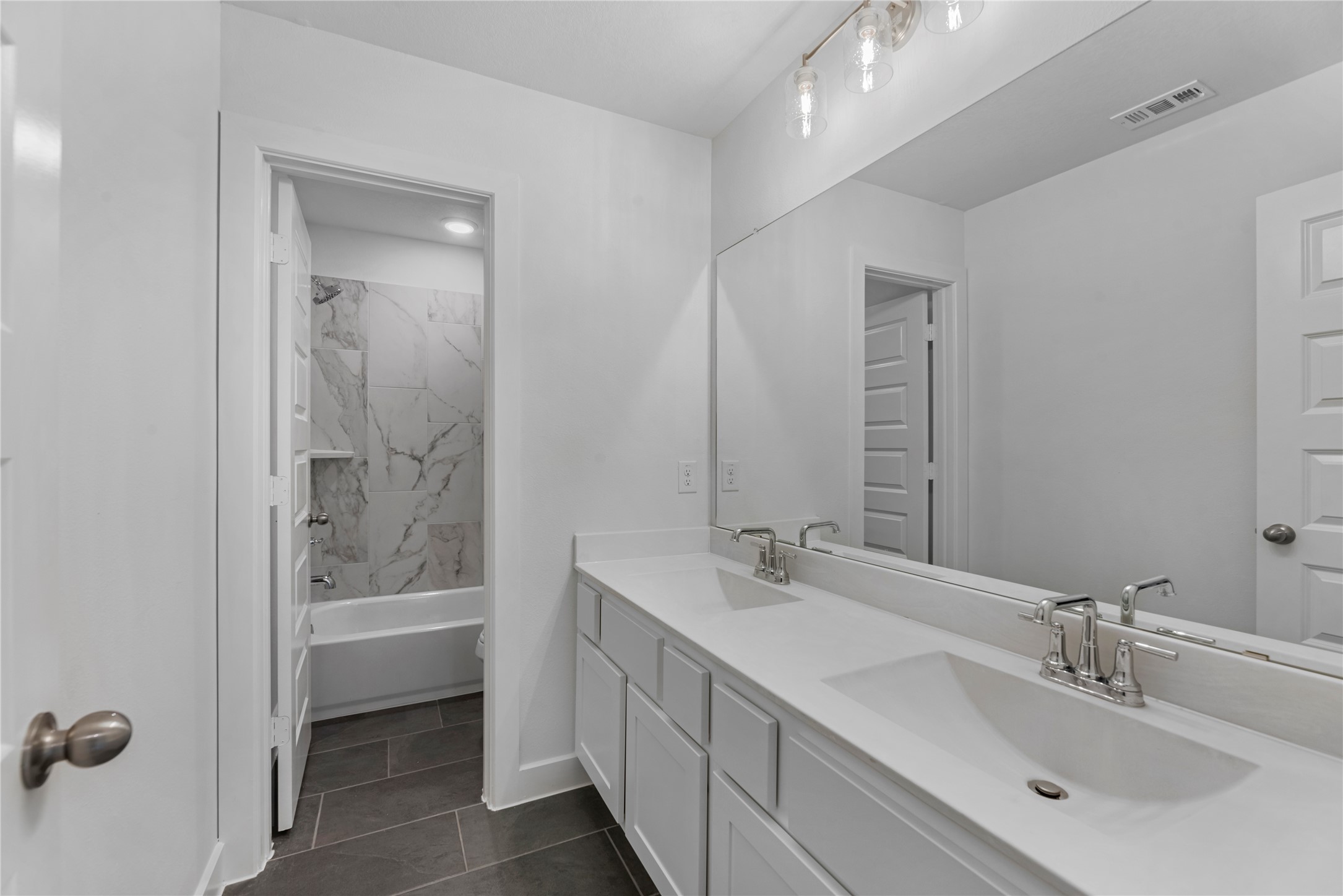 105 Railhead Drive Georgetown, TX 78633 - Photo 17 of 23 Representative image. Features, specifications, selections and colors may vary.