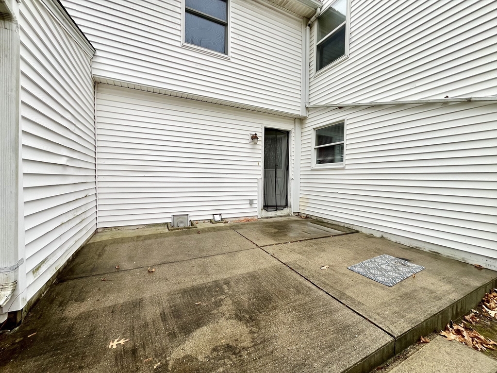 11 Jones Landing, Unit B Walpole, MA 02081 - Photo 15 of 18 a view of a white house