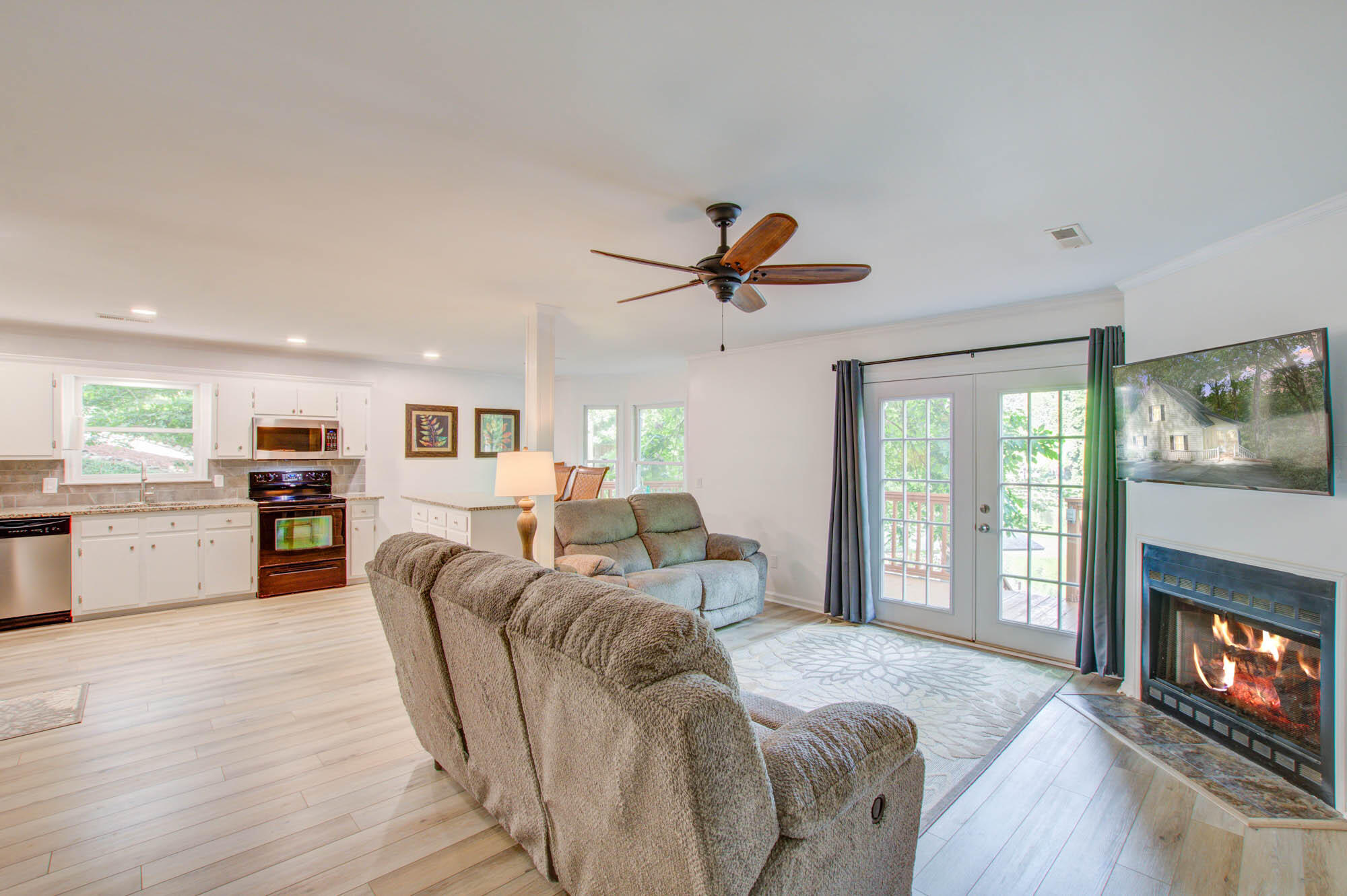 1025 Chapel Branch Road Santee, SC 29142 - Photo 7 of 50 Great Room