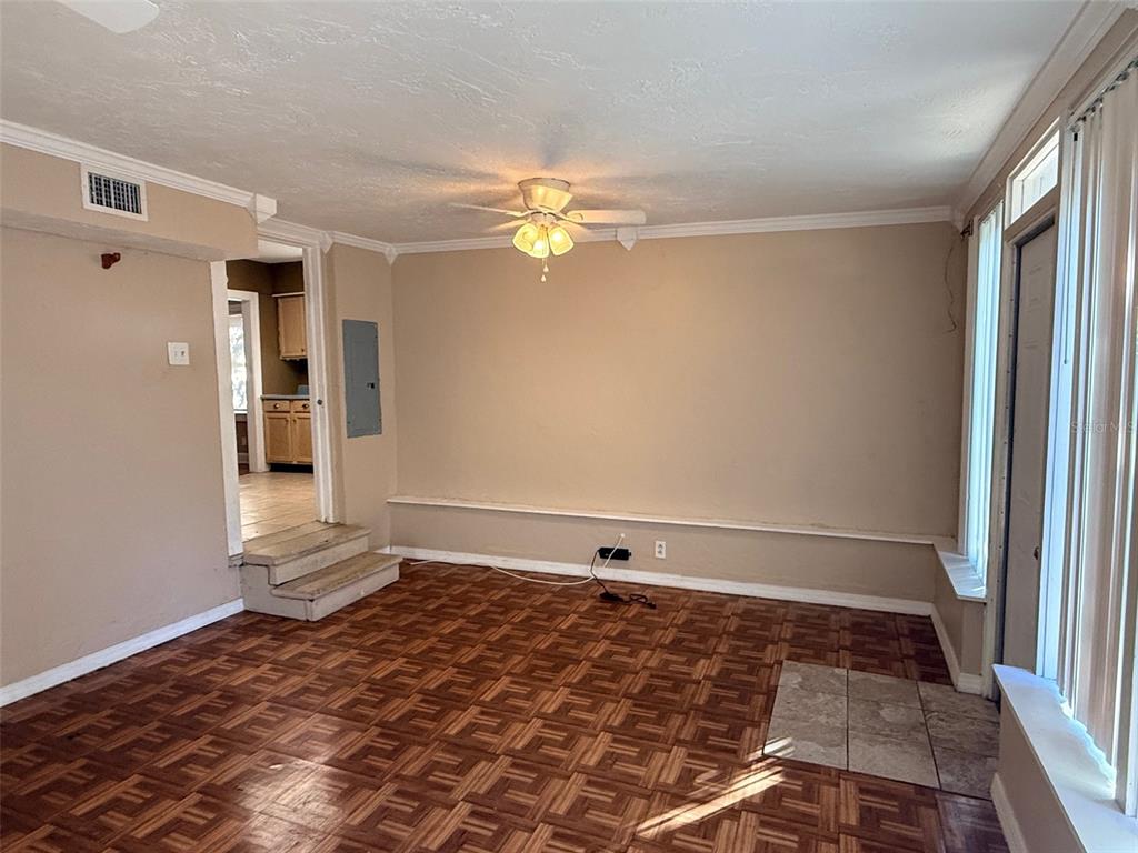 1908 20th Avenue North St. Petersburg, FL 33713 - Photo 27 of 39 a view of an empty room