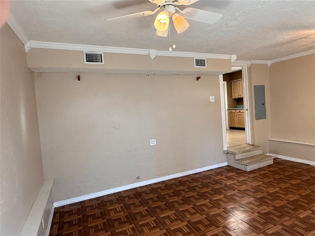 1908 20th Avenue North St. Petersburg, FL 33713 - Photo 28 of 39 a view of an empty room