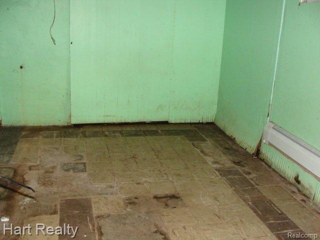4042 South Mill Road Dryden, MI 48428 - Photo 14 of 25 064.jpg