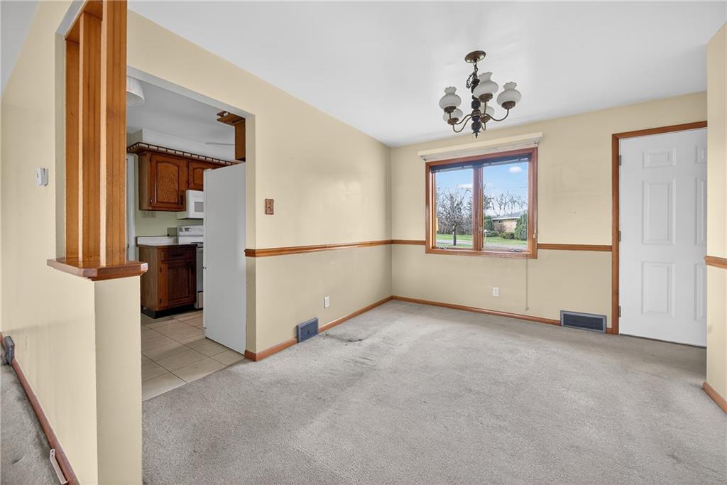 105 Clearview Drive Baden, PA 15005 - Photo 14 of 43 an empty room with windows