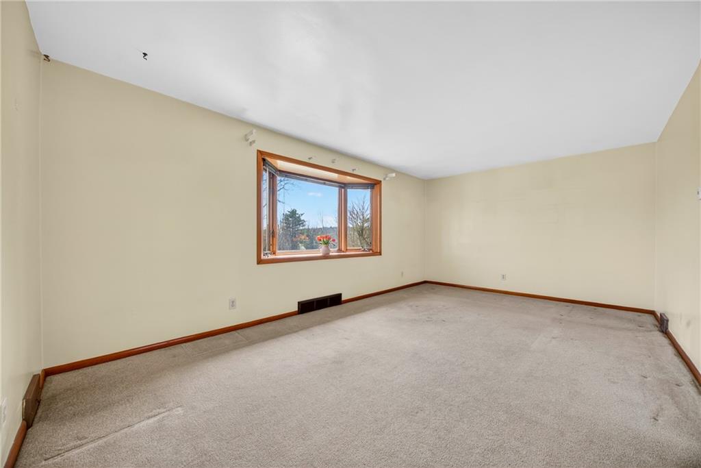 105 Clearview Drive Baden, PA 15005 - Photo 9 of 43 an empty room with windows