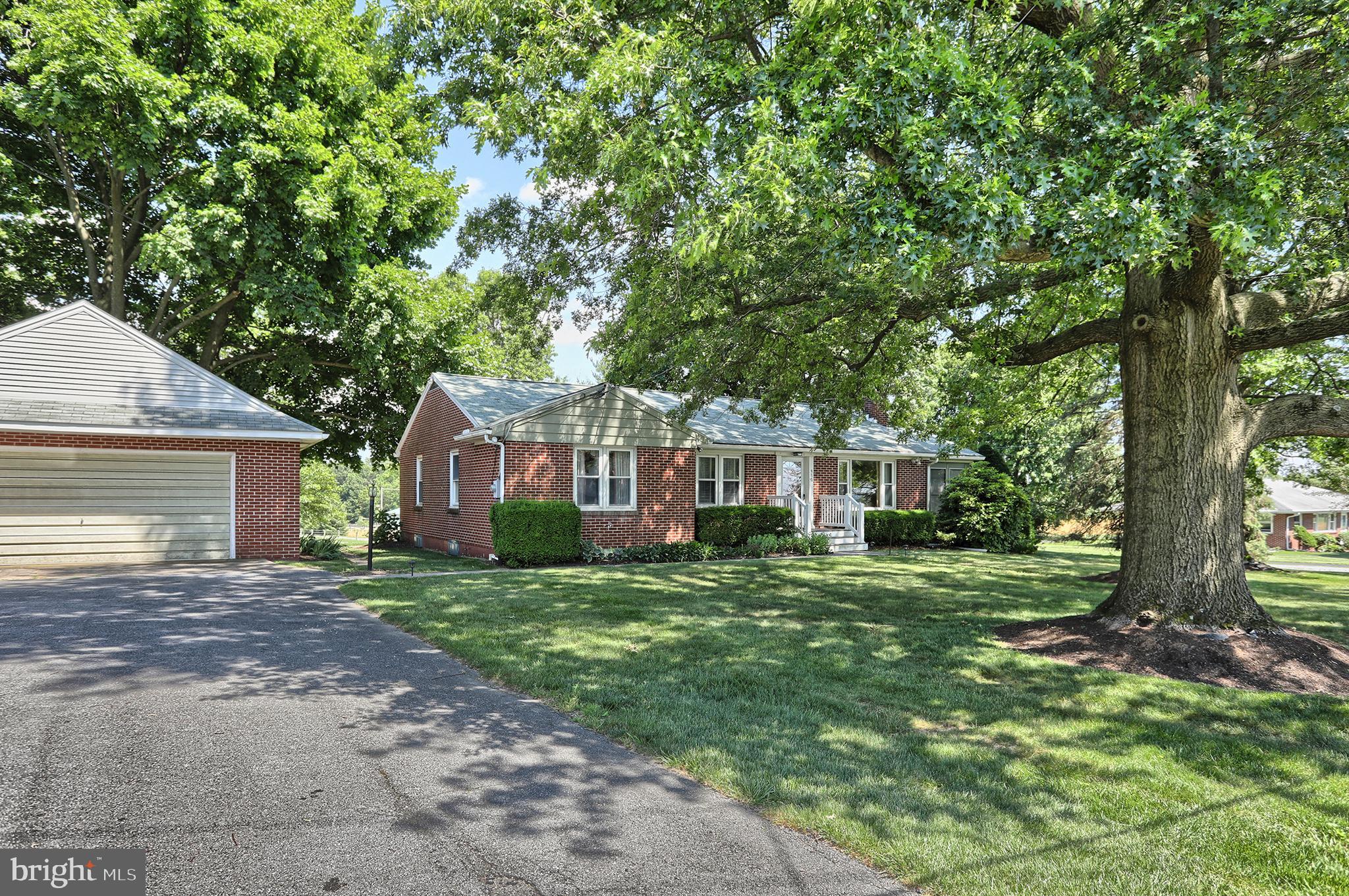 910 Mt Zion Road Lebanon, PA 17046 - Photo 3 of 37