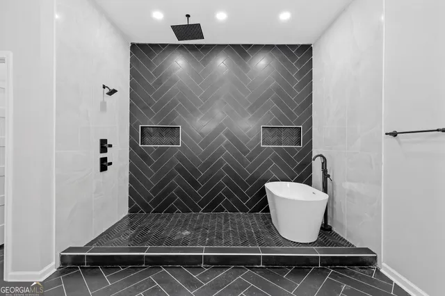 a bathroom with a bathtub