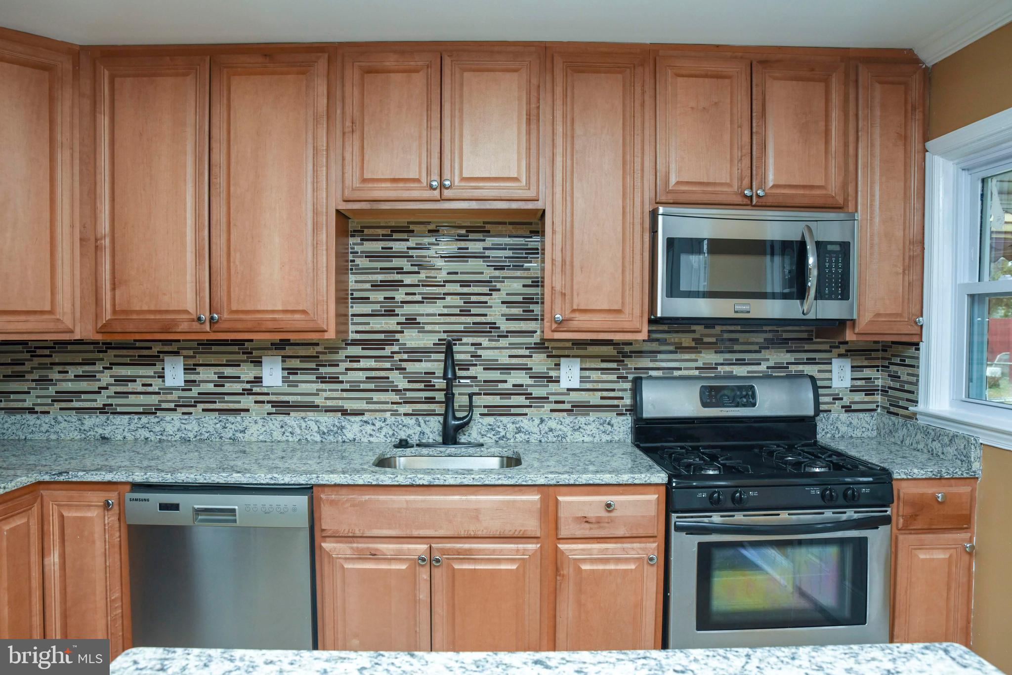 4920 Lindsay Road Baltimore, MD 21229 - Photo 1 of 43