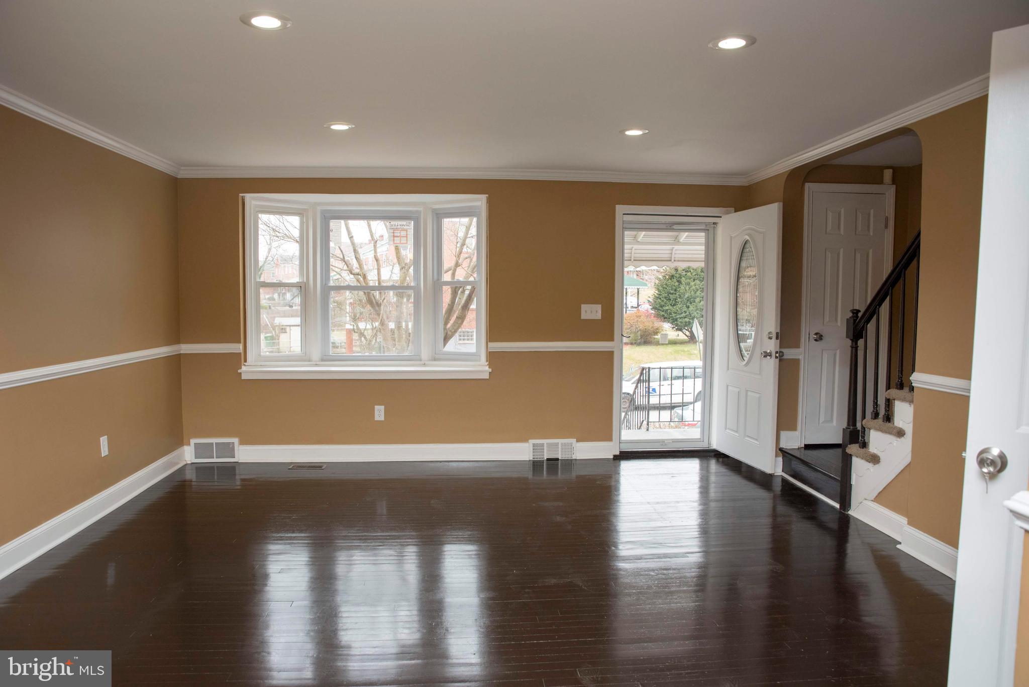 4920 Lindsay Road Baltimore, MD 21229 - Photo 12 of 43
