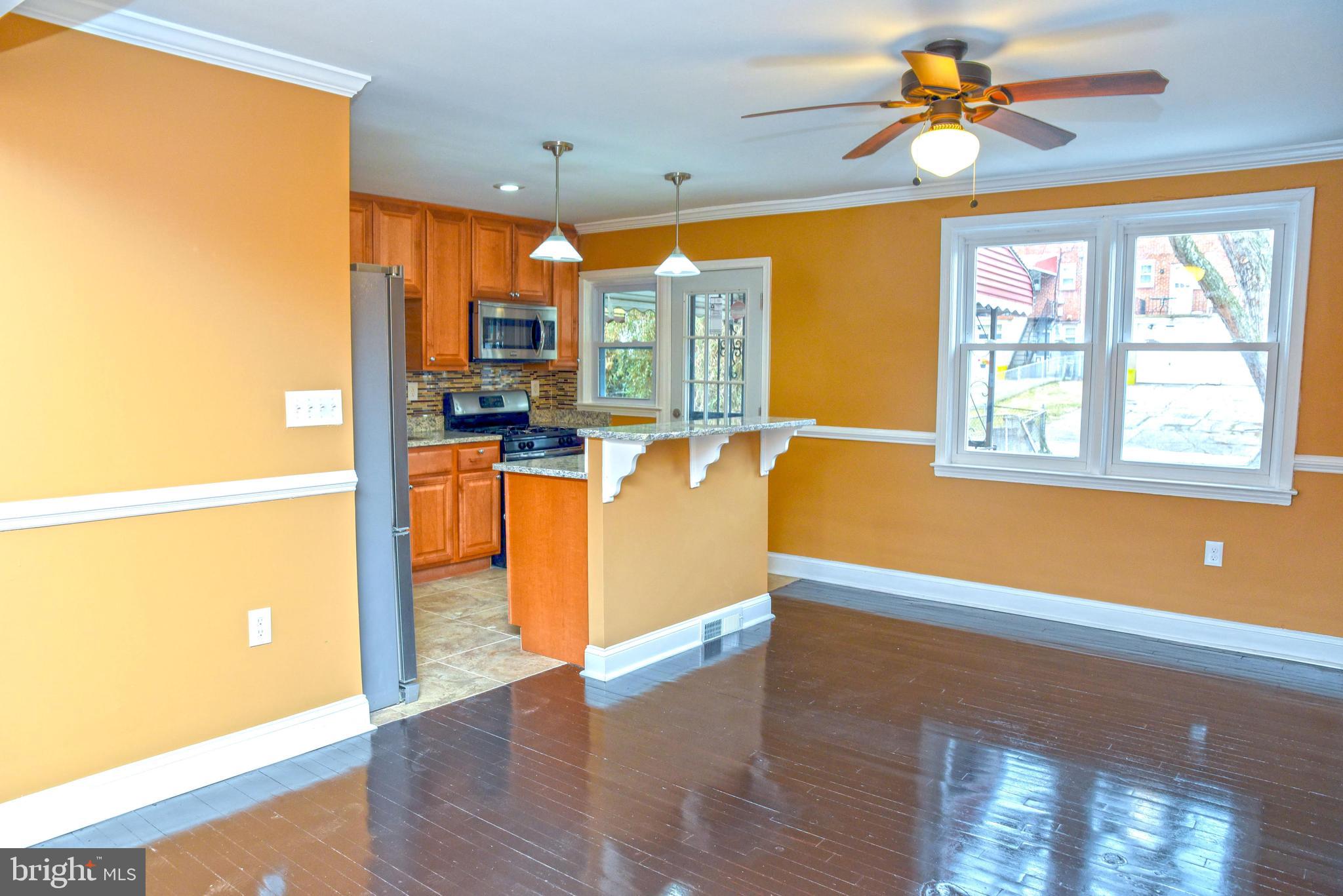 4920 Lindsay Road Baltimore, MD 21229 - Photo 3 of 43