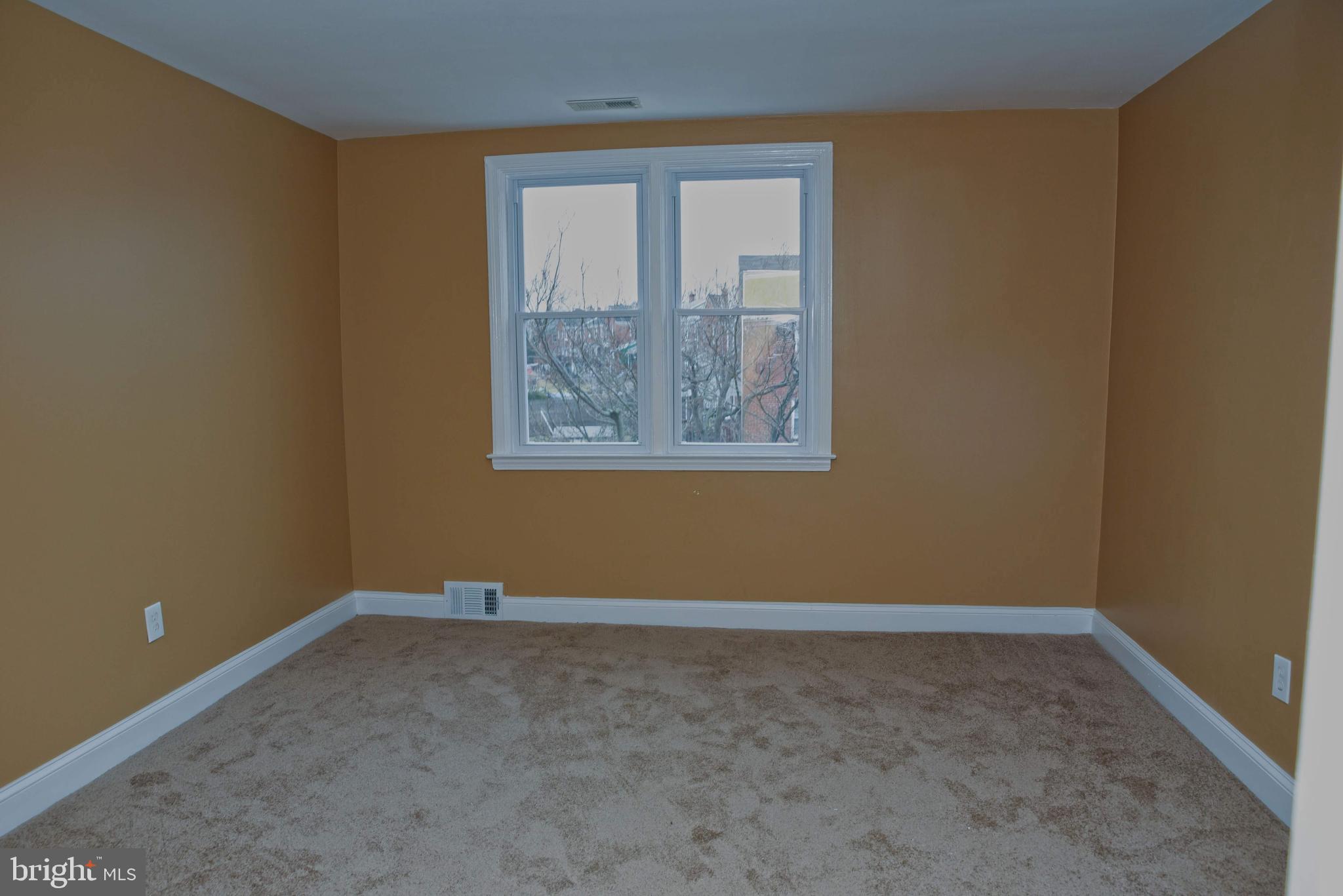 4920 Lindsay Road Baltimore, MD 21229 - Photo 35 of 43