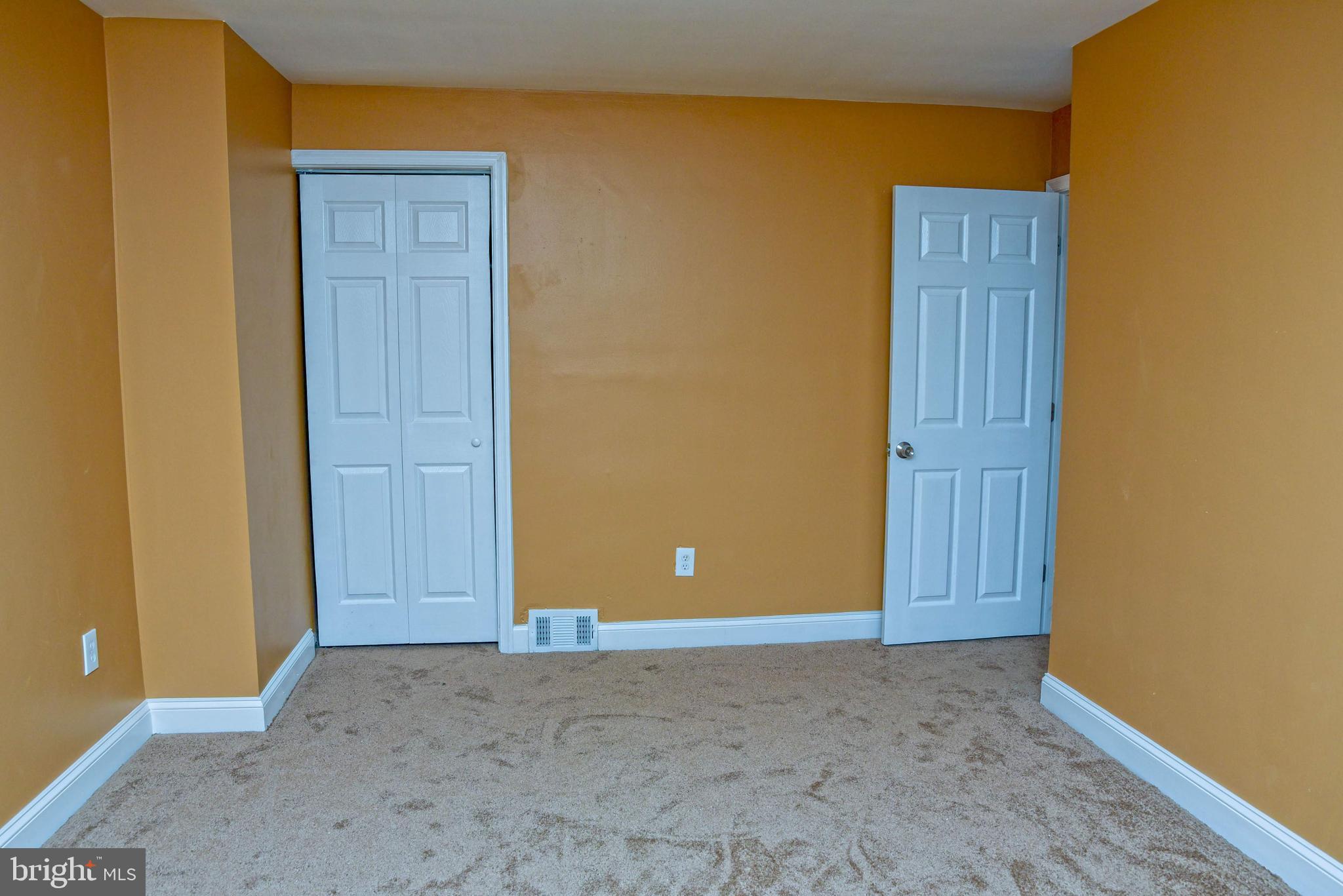 4920 Lindsay Road Baltimore, MD 21229 - Photo 38 of 43