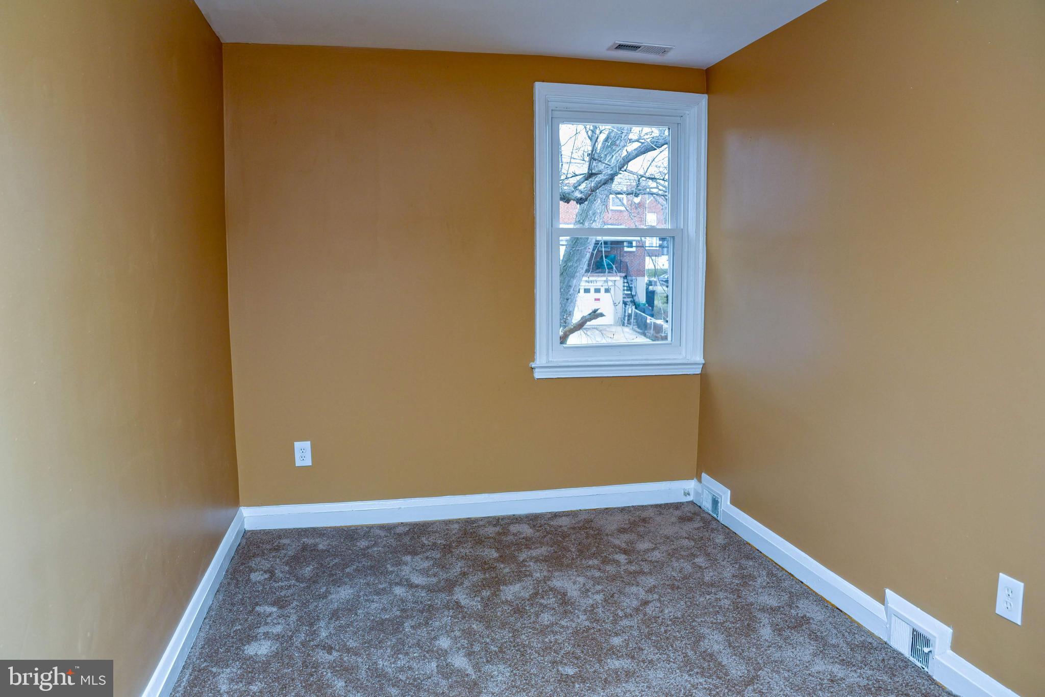 4920 Lindsay Road Baltimore, MD 21229 - Photo 40 of 43